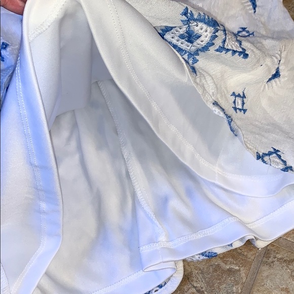 M off shoulder summer Dress white with blue detail - Picture 8 of 13